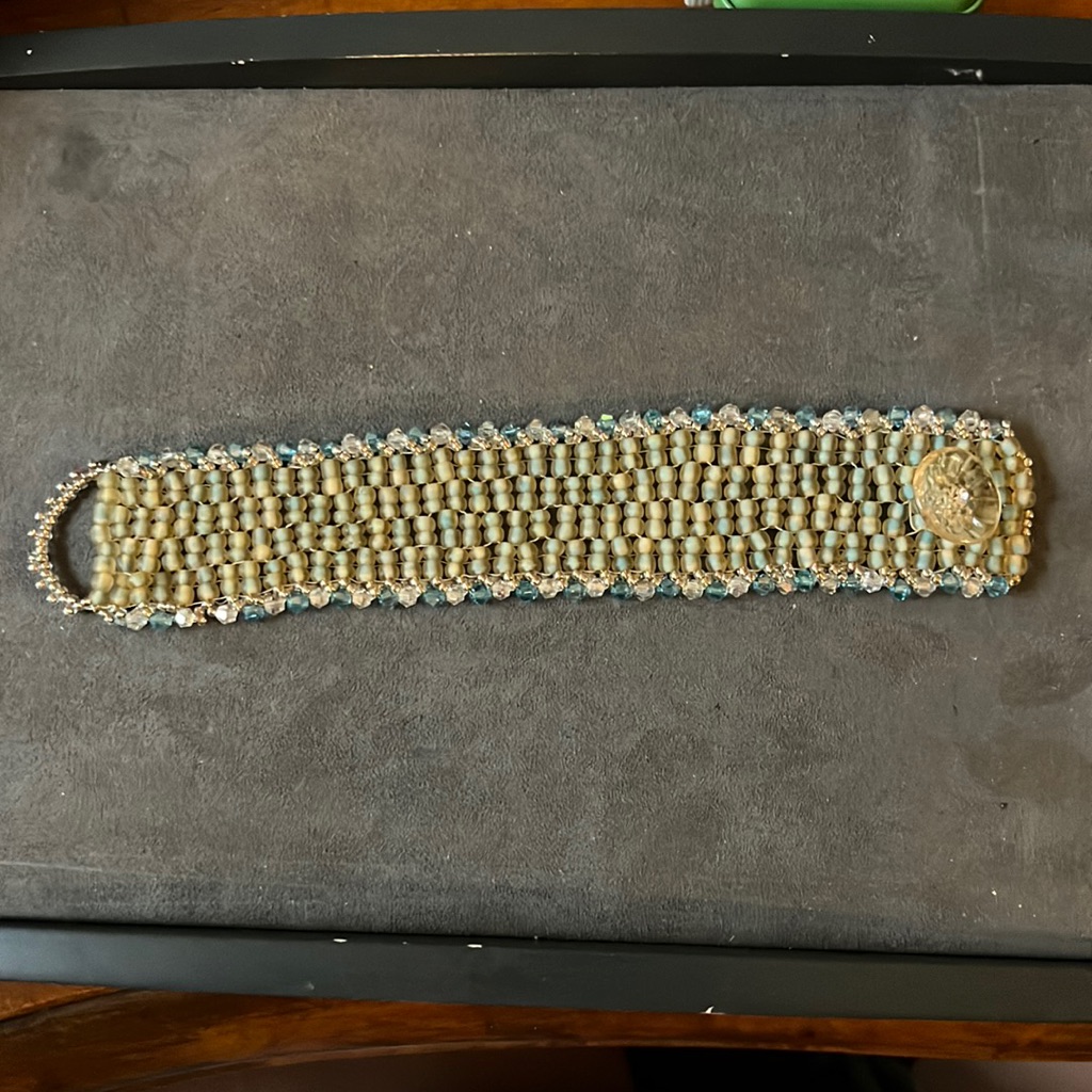 Beaded Loop Bracelet
